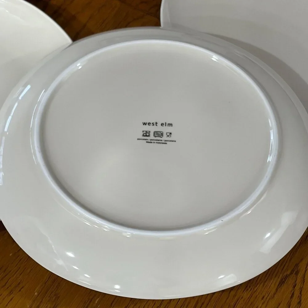 4 West Elm Organic Rim White Porcelain Dinner Plates Wave Curve Modern Minimalis